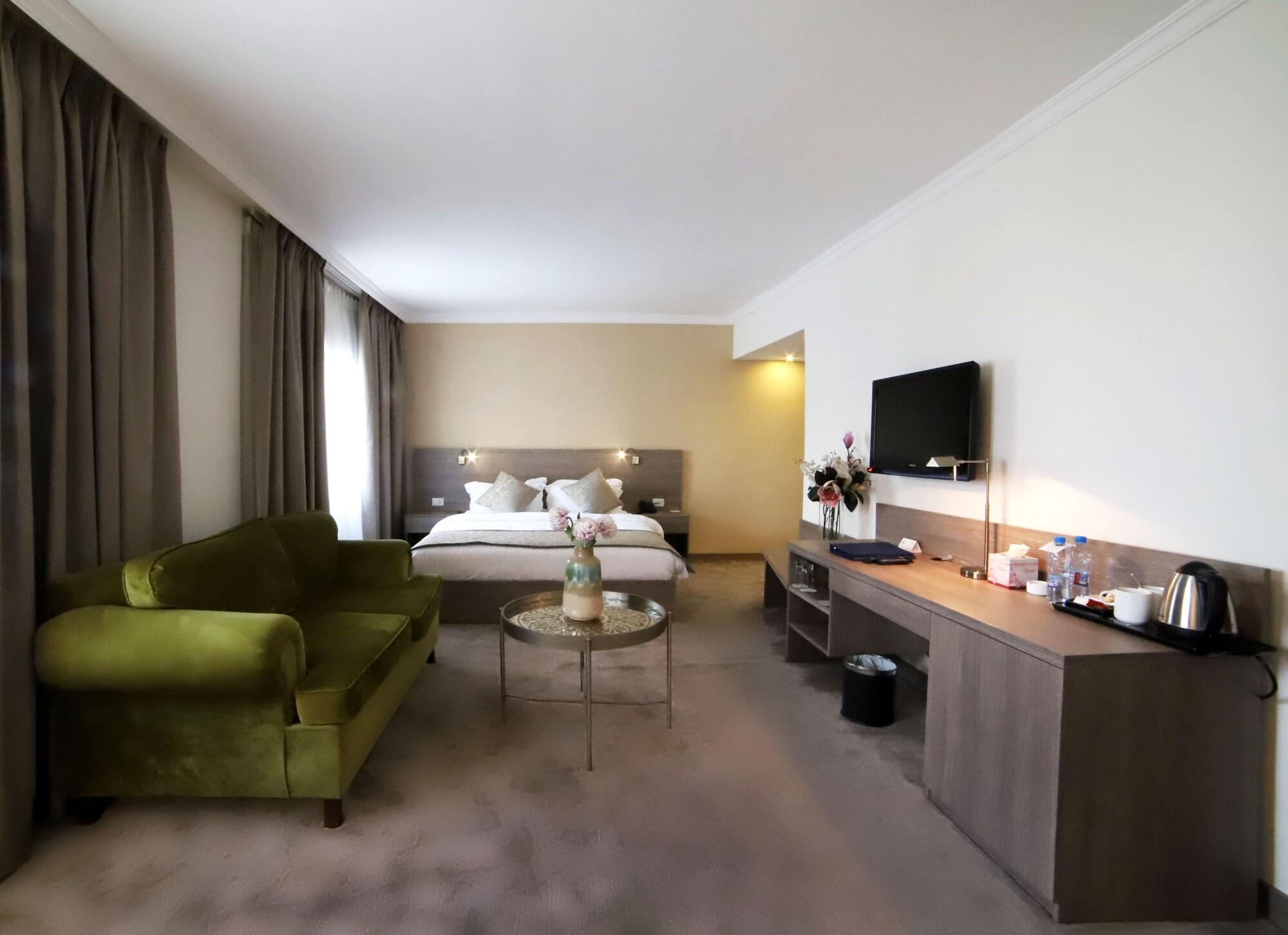 The Sanrock Hotel Ammán Kültér fotó