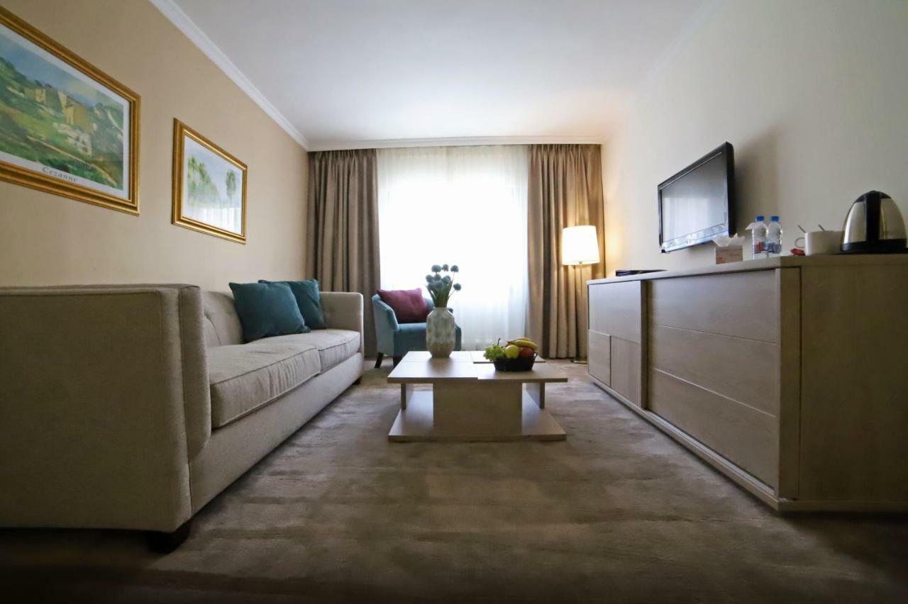 The Sanrock Hotel Ammán Kültér fotó