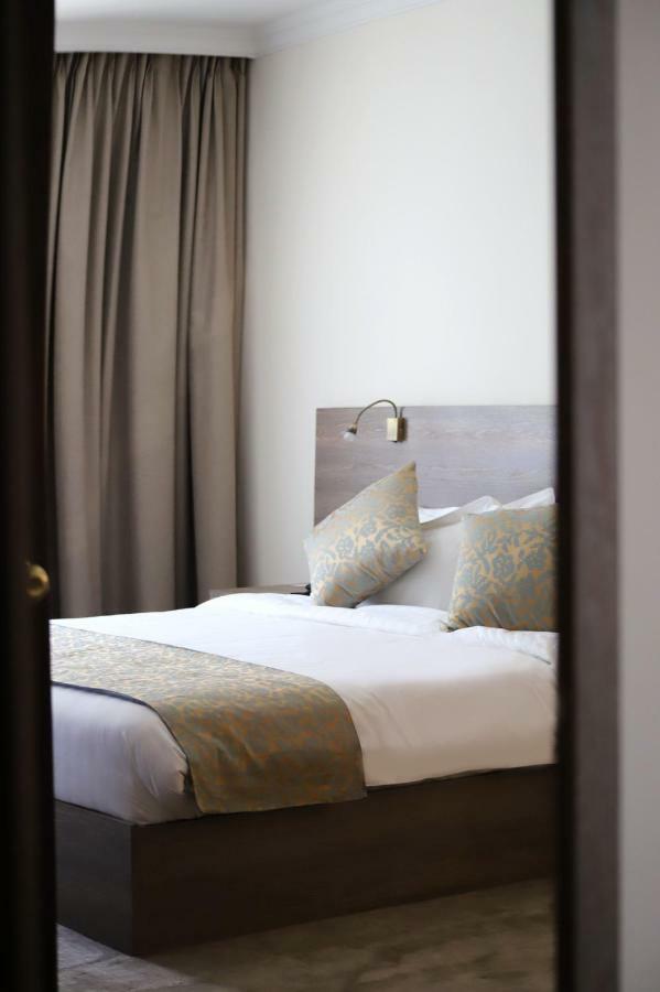 The Sanrock Hotel Ammán Kültér fotó